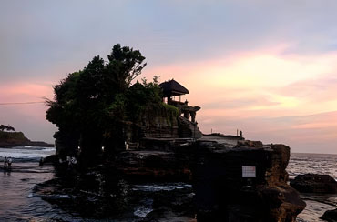 TANAH LOT SUNSET TOUR